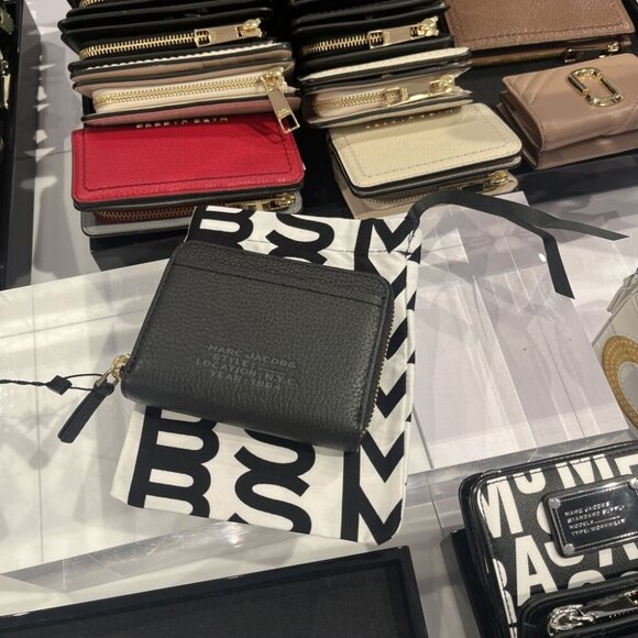NWT Marc Jacobs LEATHER ZIP AROUND WALLET S134L01RE22 BLACK - Picture 10 of 12